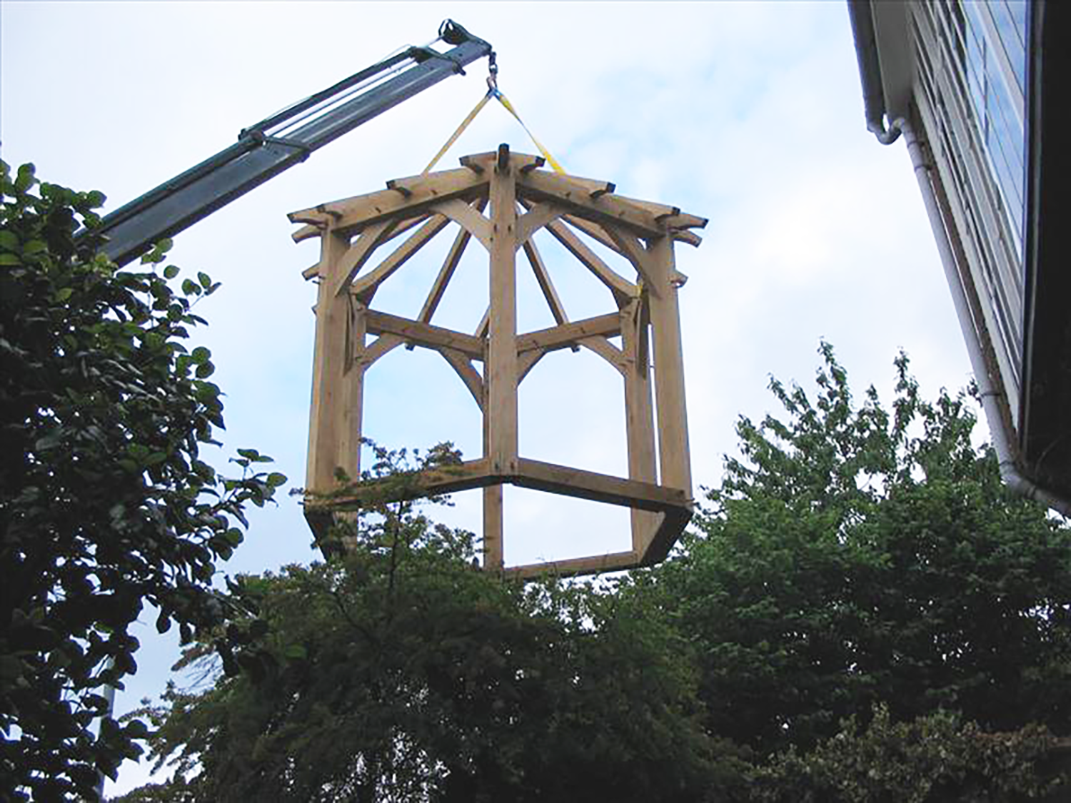 Gazebo installation by Shires Oak Buildings