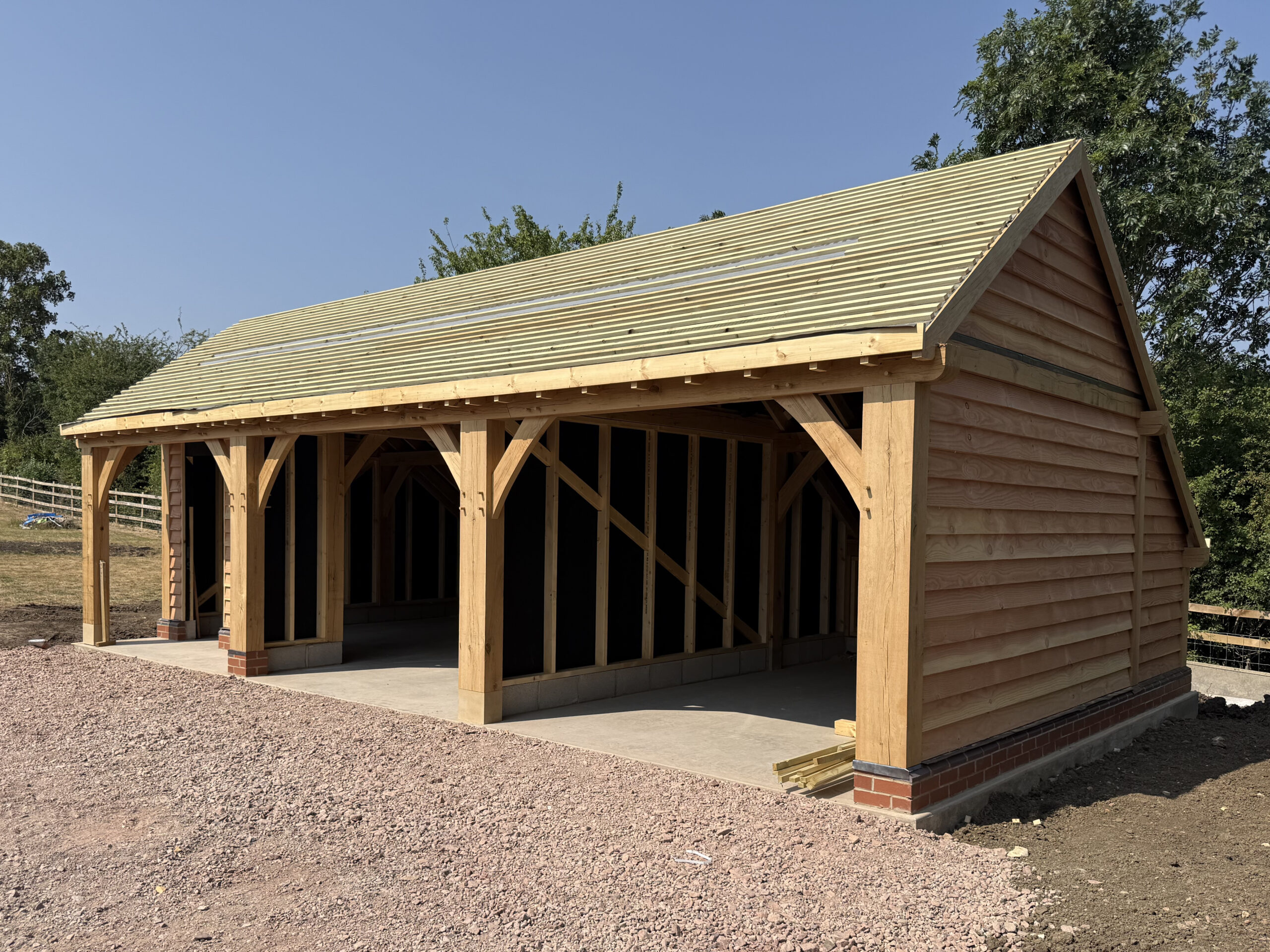 Oak framed 3 bay garage and store by Shires Oak Buildings